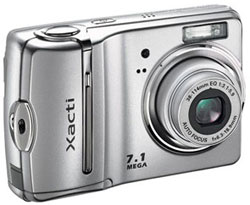 Sanyo Xacti S70