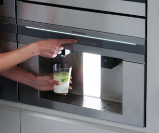 Electrolux Refreshment Center
